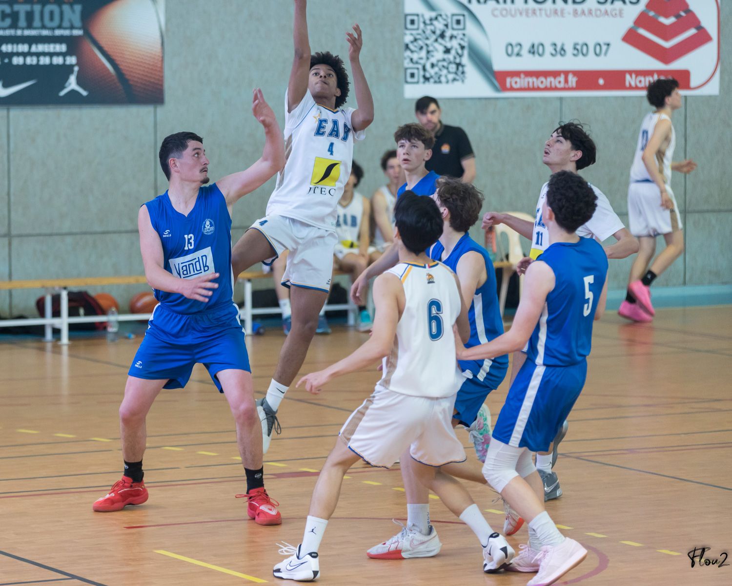 img-1544-web-68147c86d529e439970474.jpg